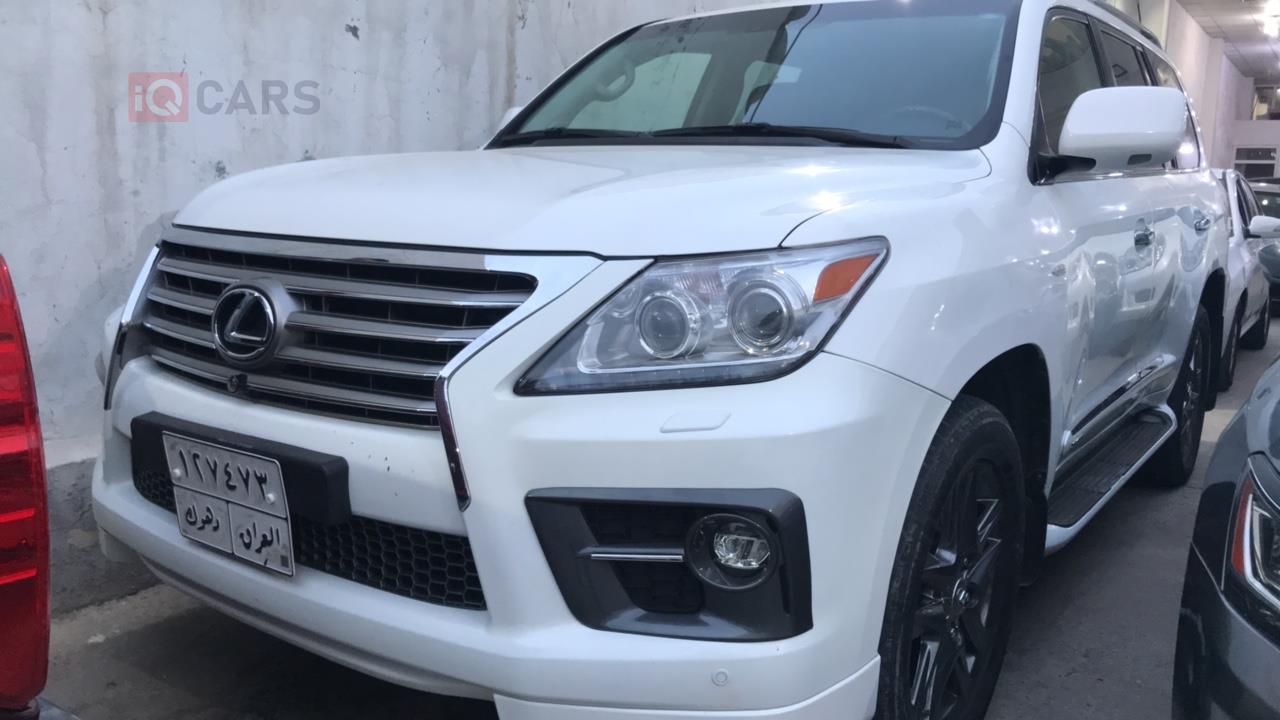 Lexus LX